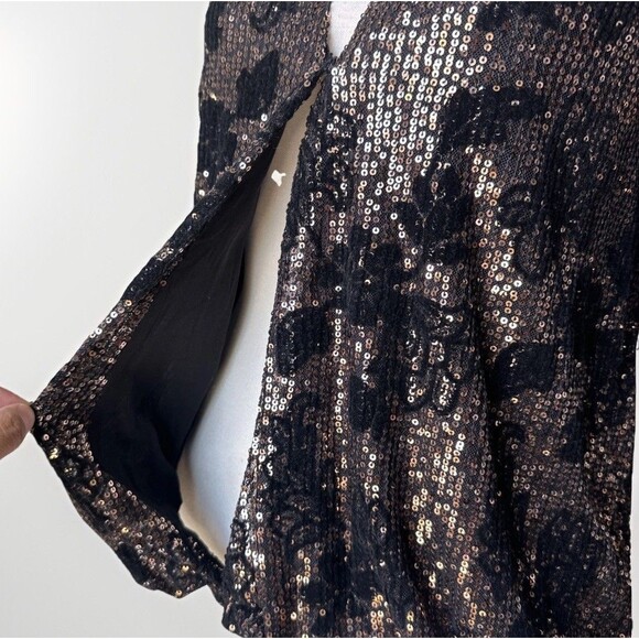 NWT Dear John YAZMINE NOVELTY TOP SPARKLING LILLY SEQUIN SIZE M - Picture 3 of 14